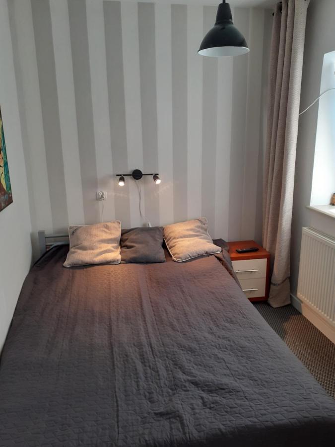 Appartamento Wynajem Apartamentow I Pokoi. Ustronie Morskie Esterno foto