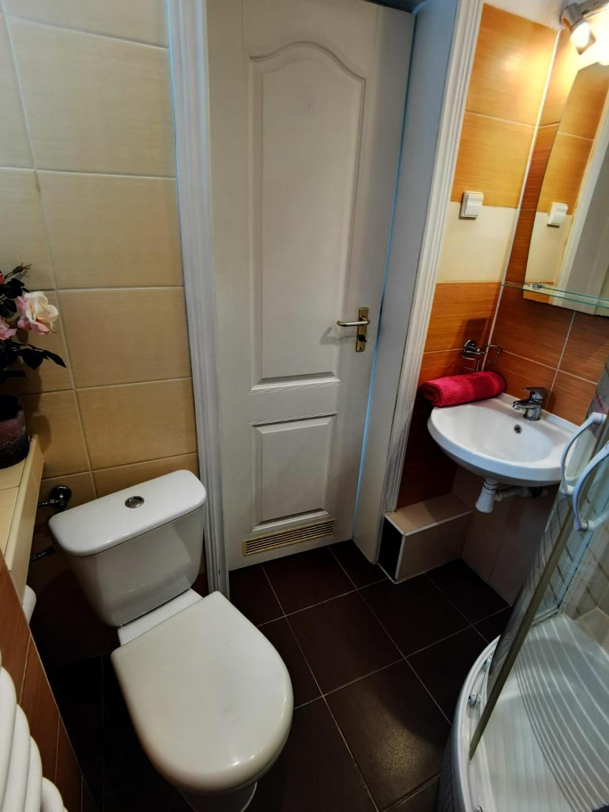 Appartamento Wynajem Apartamentow I Pokoi. Ustronie Morskie Esterno foto