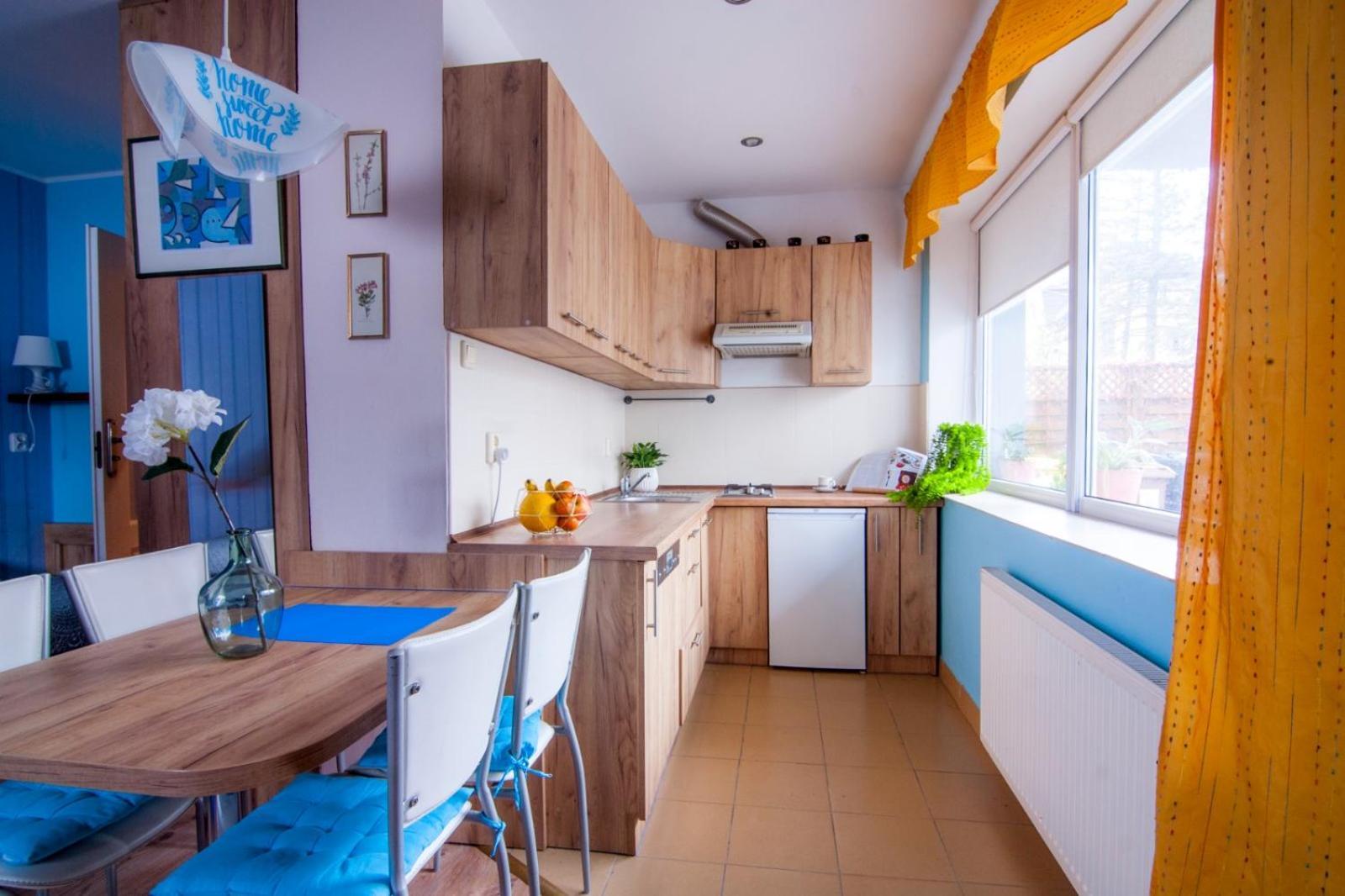 Appartamento Wynajem Apartamentow I Pokoi. Ustronie Morskie Esterno foto