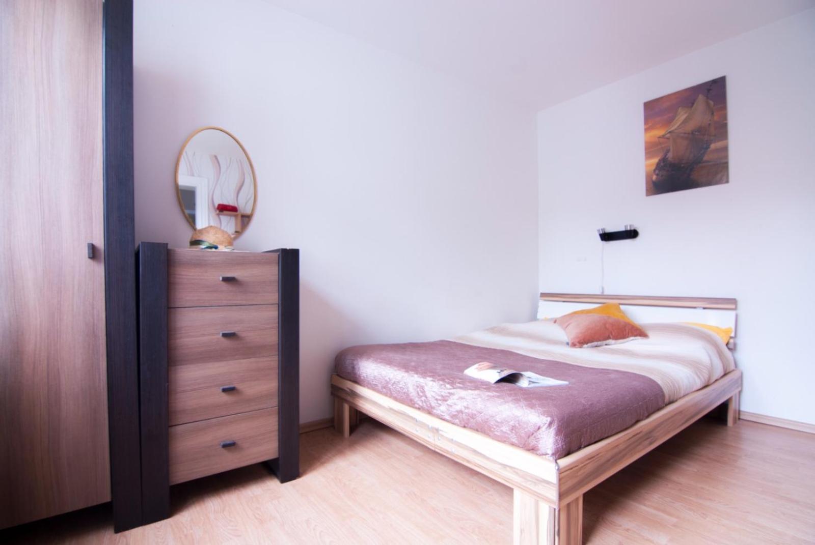 Appartamento Wynajem Apartamentow I Pokoi. Ustronie Morskie Esterno foto